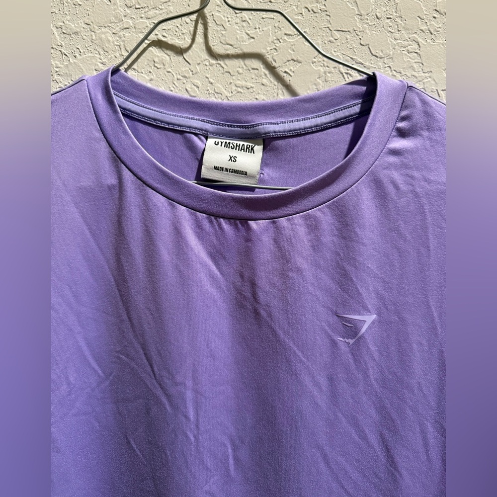 Gymshark Women’s Purple T-Shirt It’s a Beautiful Day To Be Alive Whitney Simmons